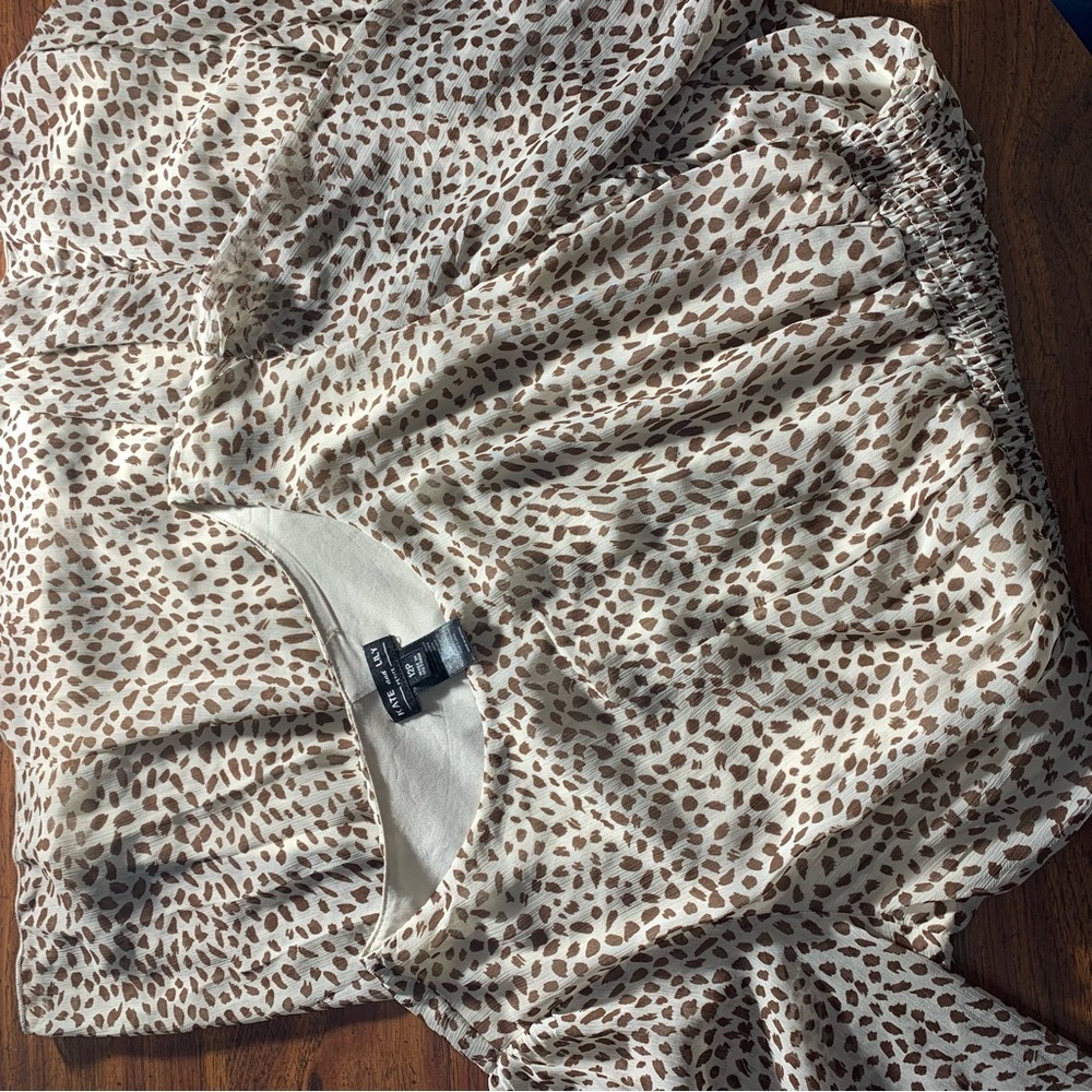 Kate and Lily Women’s Leopard Print Midi Dress SZ Petite 12 - Picture 3 of 5